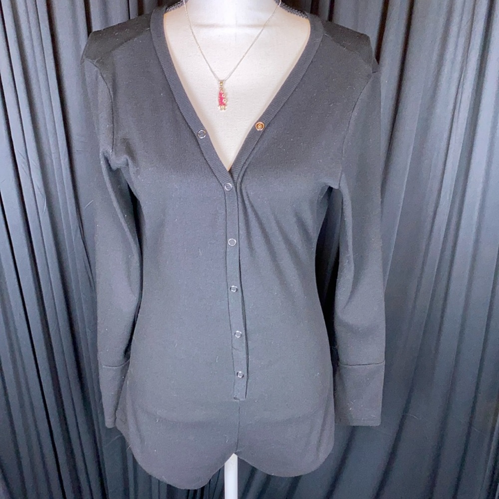 Moxeay- Black Long Sleeve Body Suit Sz large